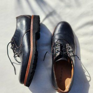 Trask Bison Leather Lace Up Oxford Shoes